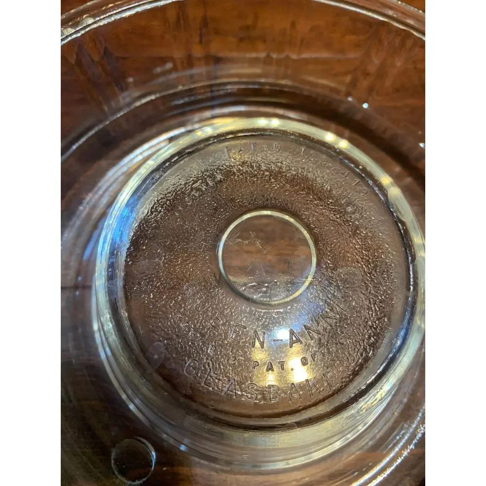 Vintage 1940's Queen Anne Glasbake Jello Mold / Cake Pan
